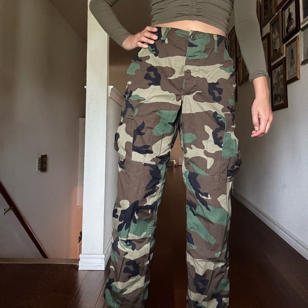 Army Grade Camouflage Cargo Pants